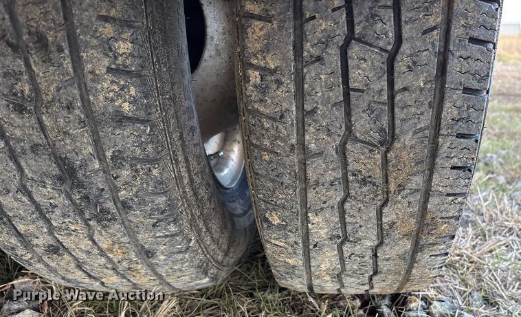 image for item OK9512 2019 Ford E350 shuttle bus