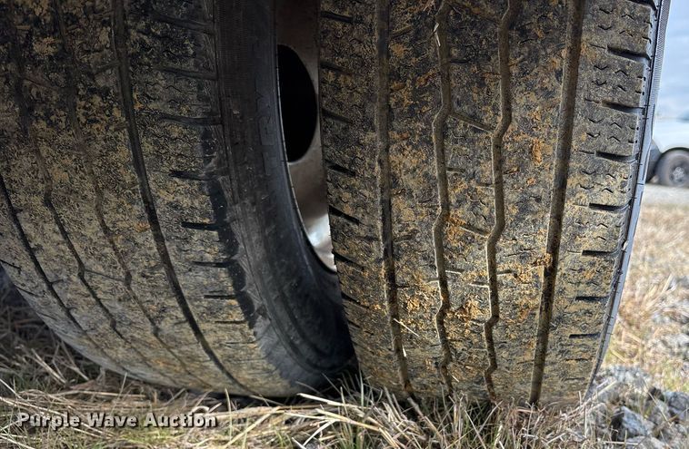 image for item OK9512 2019 Ford E350 shuttle bus