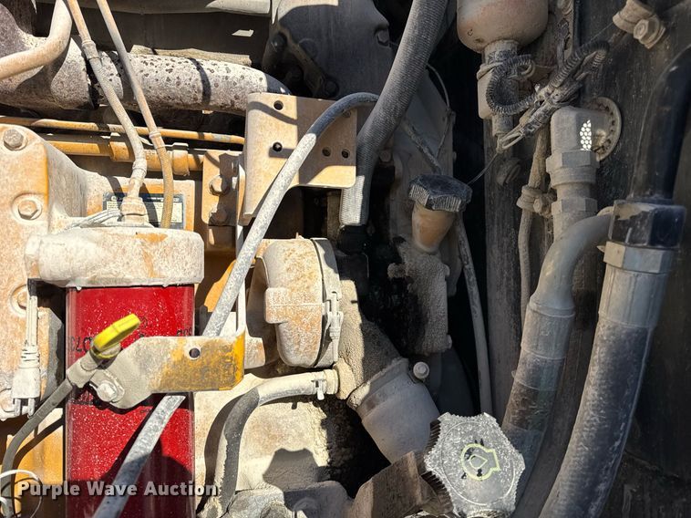 image for item DH9664 2010 John Deere 824K wheel loader