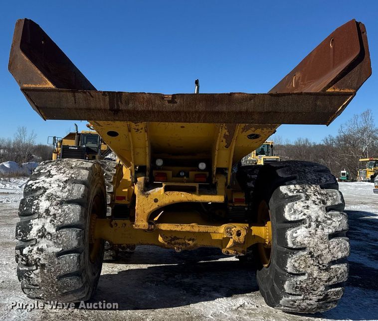 image for item DH9694 2006 Caterpillar 735 articulated haul truck