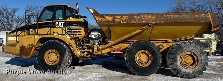 image for item DH9694 2006 Caterpillar 735 articulated haul truck
