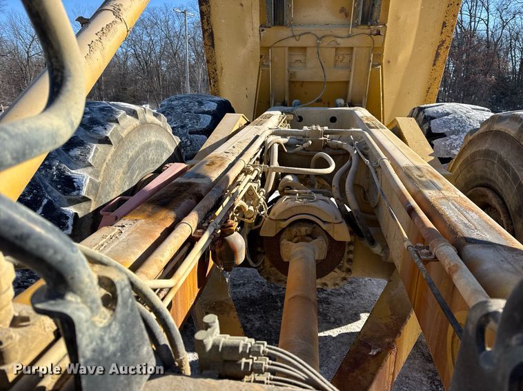 image for item DH9694 2006 Caterpillar 735 articulated haul truck