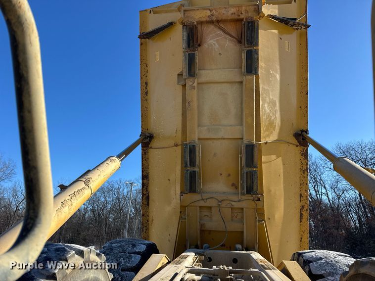 image for item DH9694 2006 Caterpillar 735 articulated haul truck