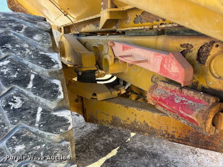 image for item DH9694 2006 Caterpillar 735 articulated haul truck