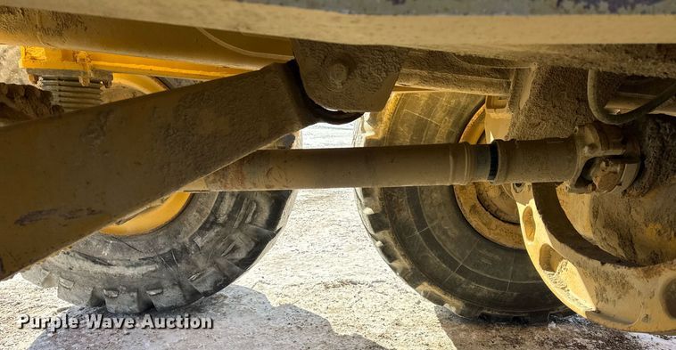 image for item DH9694 2006 Caterpillar 735 articulated haul truck