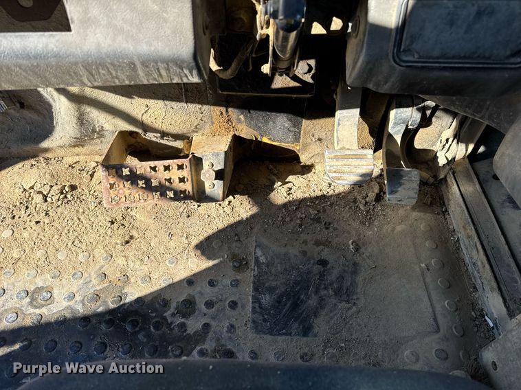 image for item DH9694 2006 Caterpillar 735 articulated haul truck