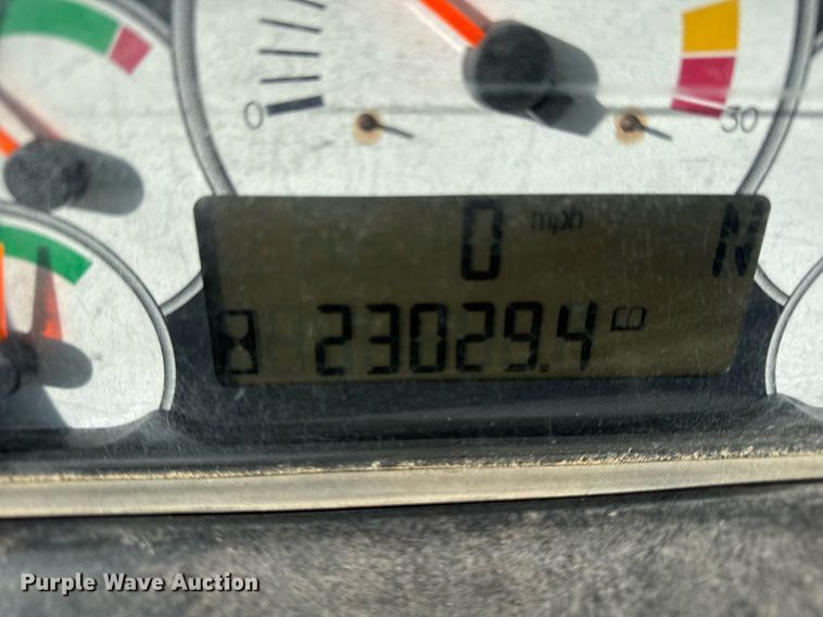 image for item DH9694 2006 Caterpillar 735 articulated haul truck