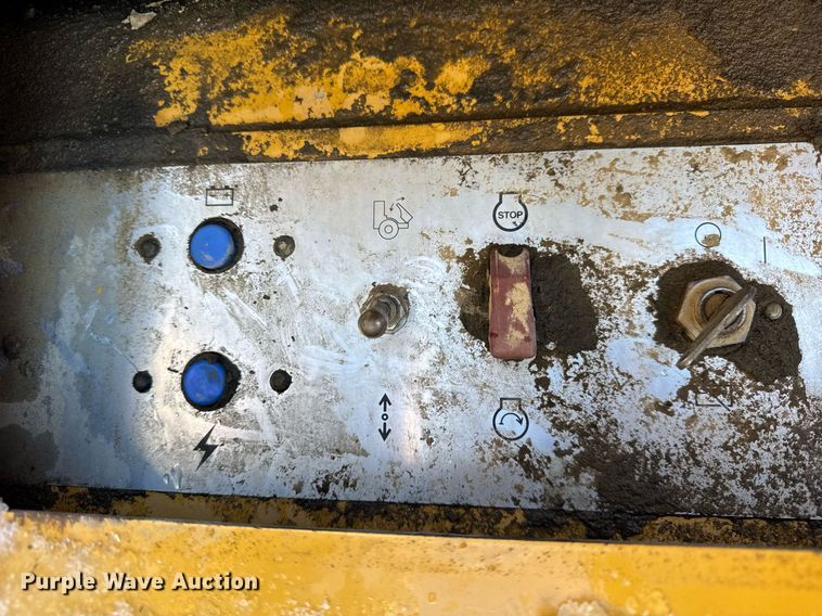 image for item DH9694 2006 Caterpillar 735 articulated haul truck