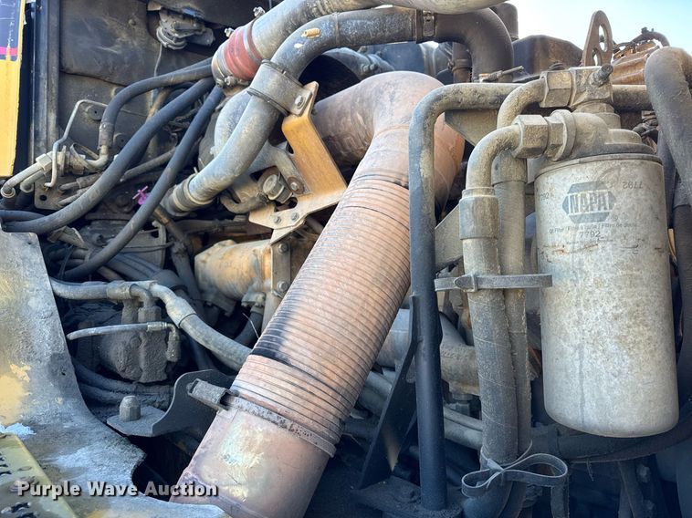 image for item DH9694 2006 Caterpillar 735 articulated haul truck