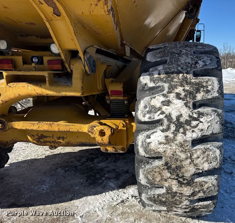 image for item DH9694 2006 Caterpillar 735 articulated haul truck