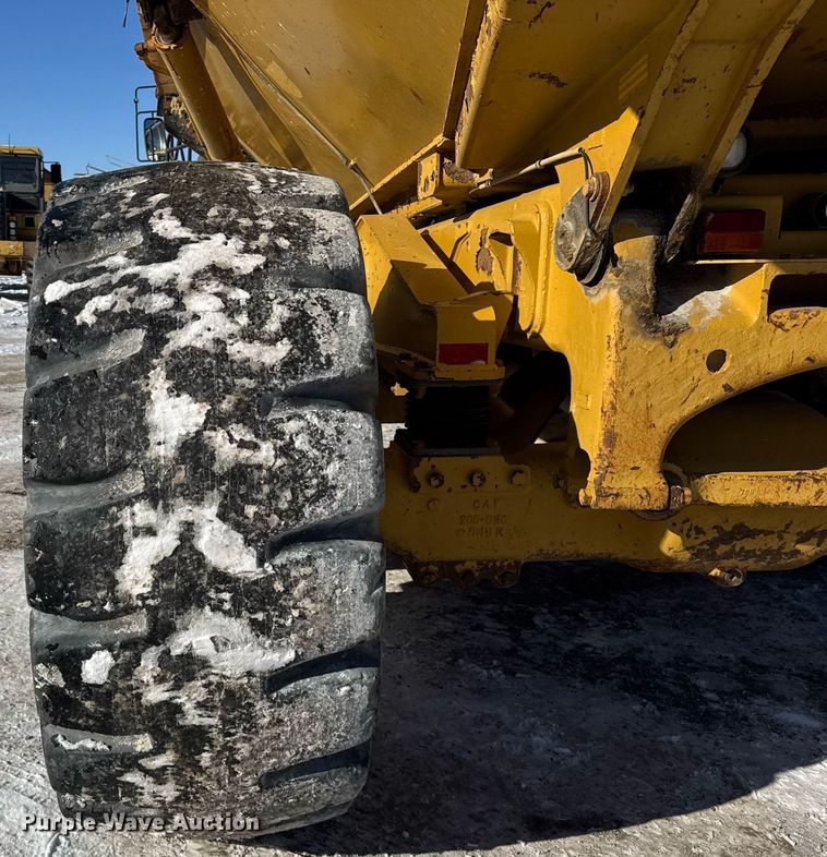 image for item DH9694 2006 Caterpillar 735 articulated haul truck