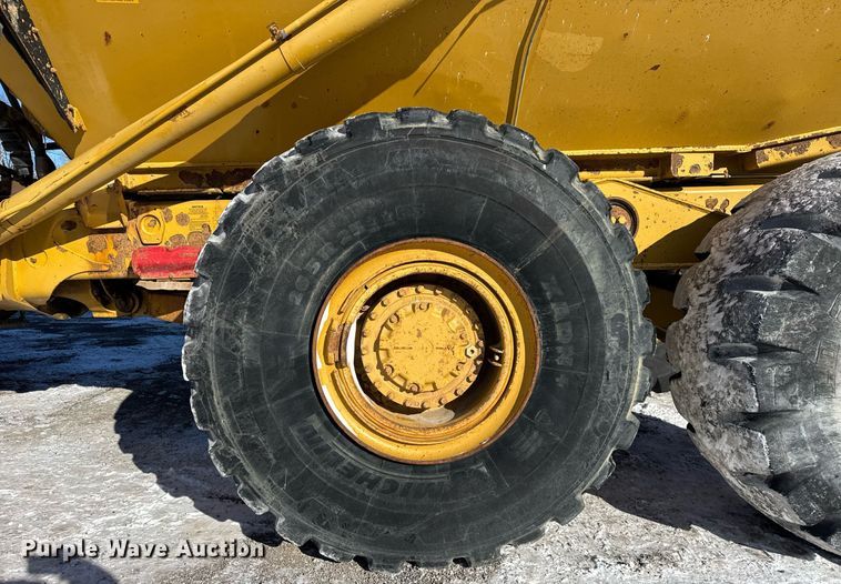 image for item DH9694 2006 Caterpillar 735 articulated haul truck