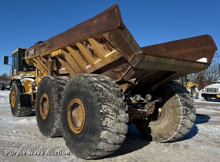 image for item DH9696 1998 Caterpillar D400E articulated haul truck