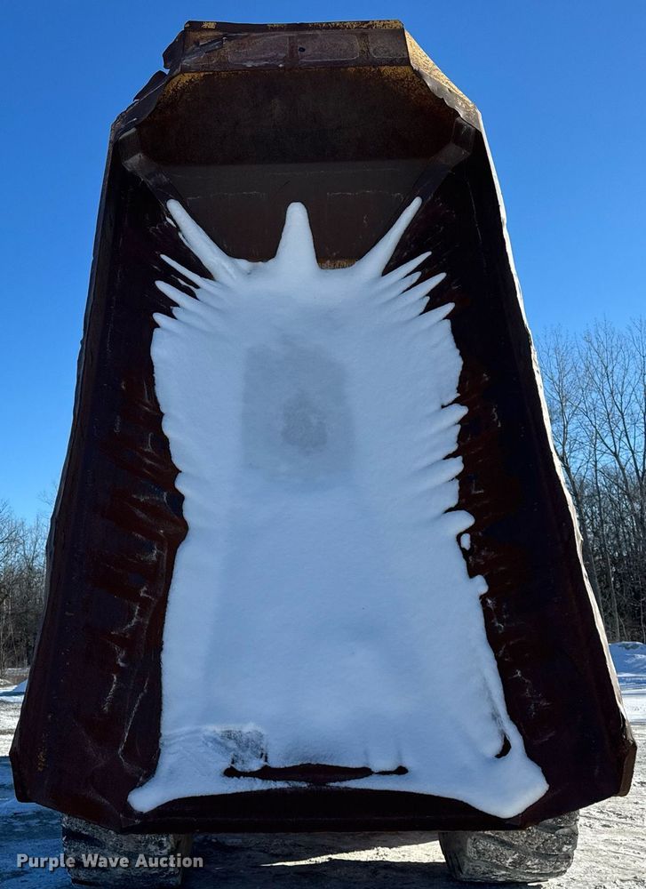 image for item DH9696 1998 Caterpillar D400E articulated haul truck