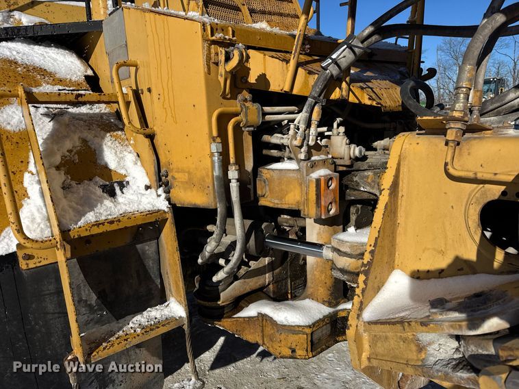 image for item DH9696 1998 Caterpillar D400E articulated haul truck