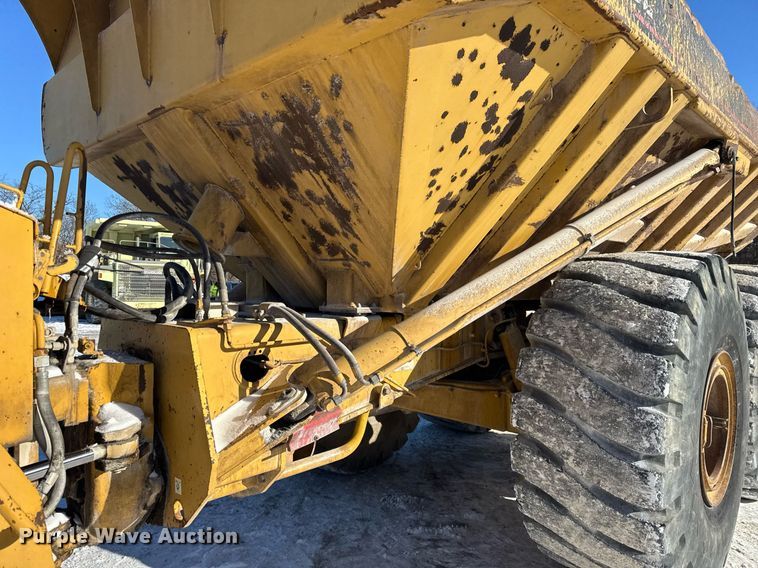 image for item DH9696 1998 Caterpillar D400E articulated haul truck