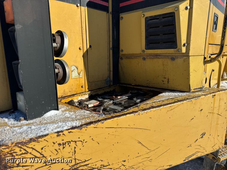 image for item DH9696 1998 Caterpillar D400E articulated haul truck