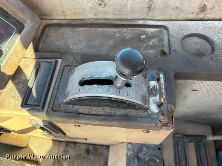 image for item DH9696 1998 Caterpillar D400E articulated haul truck