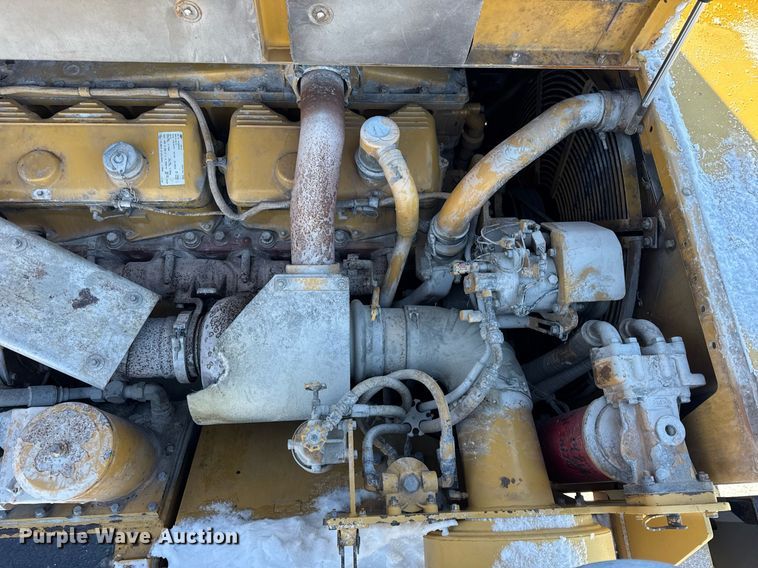 image for item DH9696 1998 Caterpillar D400E articulated haul truck