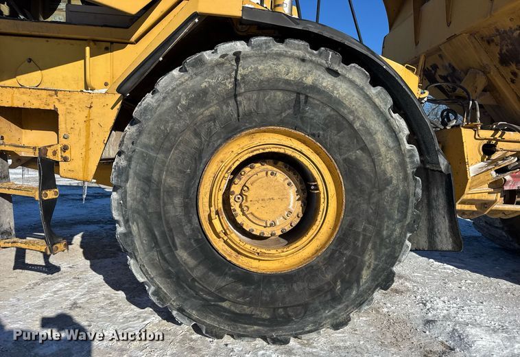 image for item DH9696 1998 Caterpillar D400E articulated haul truck
