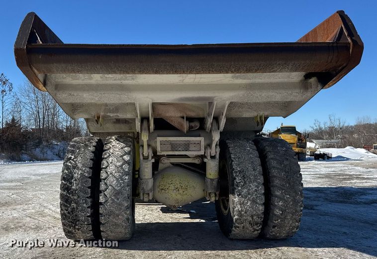 image for item DH9698 1997 Euclid R40 haul truck