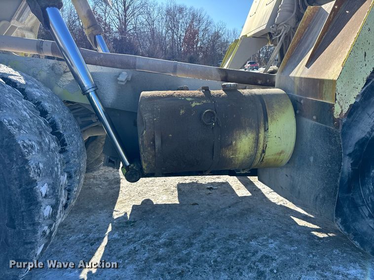 image for item DH9698 1997 Euclid R40 haul truck