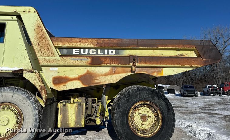 image for item DH9698 1997 Euclid R40 haul truck