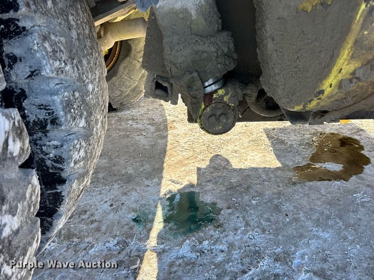 image for item DH9698 1997 Euclid R40 haul truck