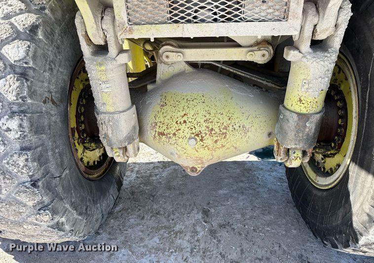 image for item DH9698 1997 Euclid R40 haul truck