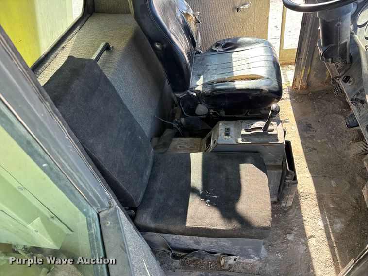 image for item DH9698 1997 Euclid R40 haul truck