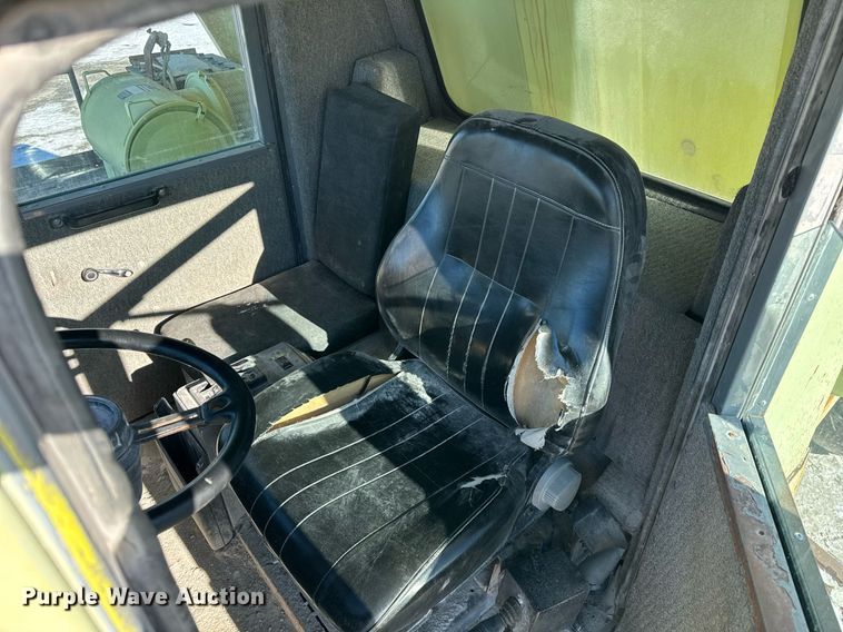 image for item DH9698 1997 Euclid R40 haul truck