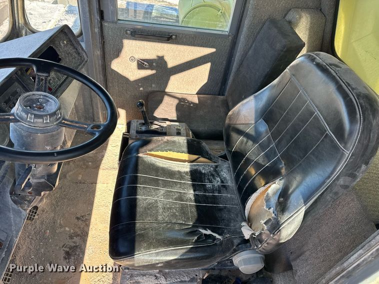 image for item DH9698 1997 Euclid R40 haul truck