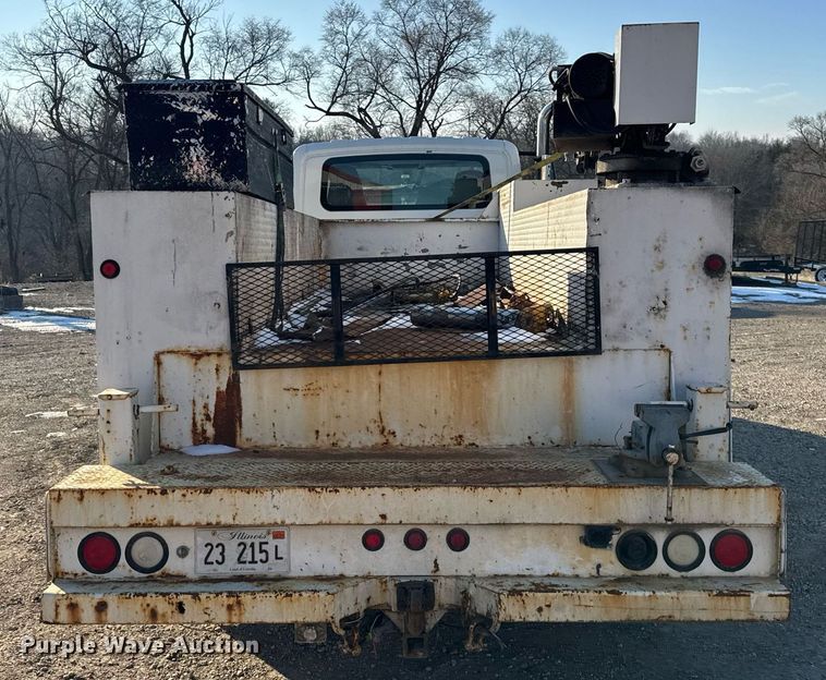 image for item DH9729 2003 International 4400 utility / service truck