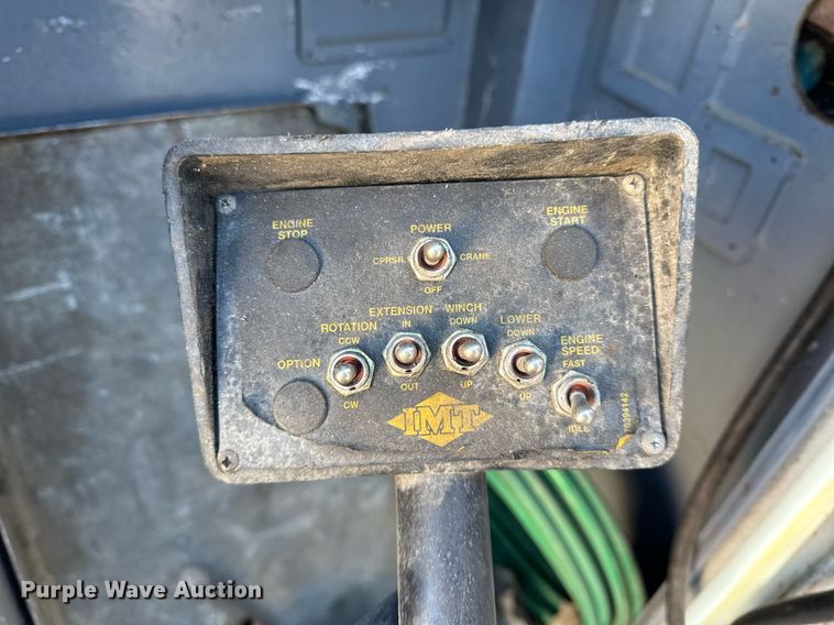 image for item DH9729 2003 International 4400 utility / service truck