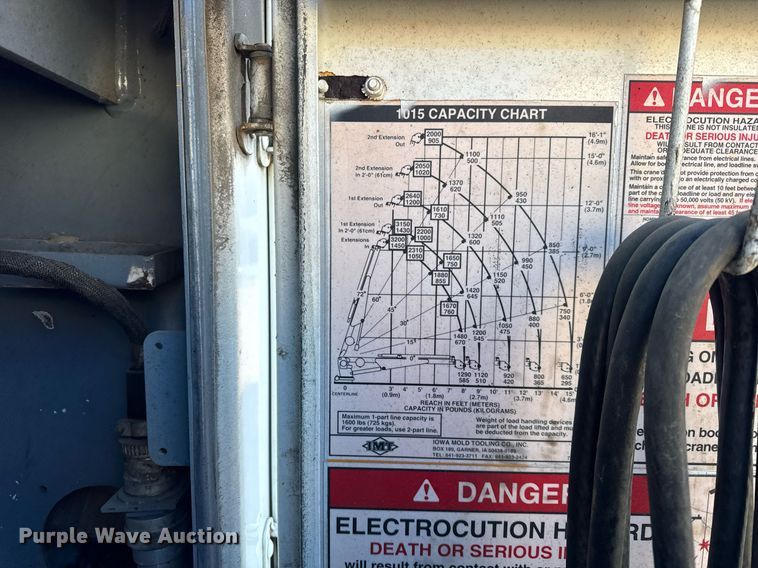 image for item DH9729 2003 International 4400 utility / service truck