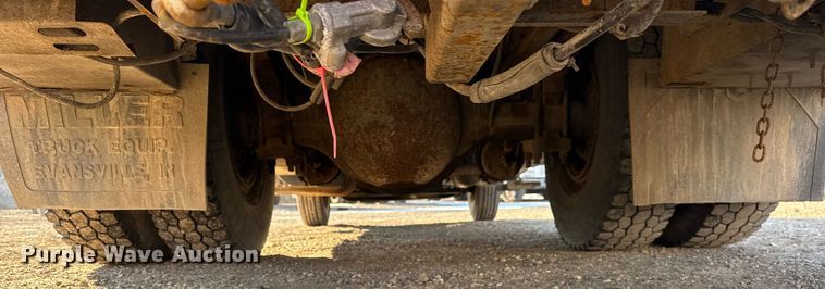 image for item DH9729 2003 International 4400 utility / service truck