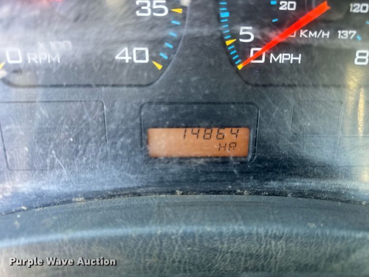 image for item DH9729 2003 International 4400 utility / service truck