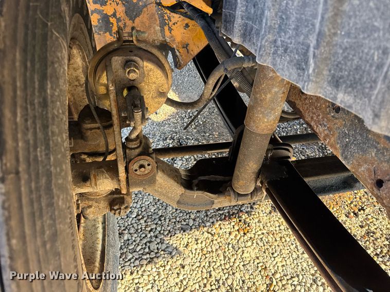 image for item DH9729 2003 International 4400 utility / service truck