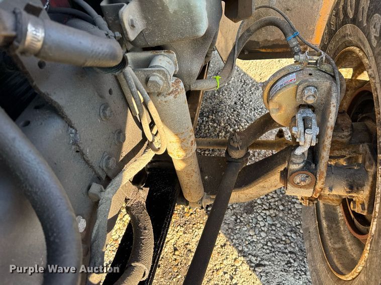 image for item DH9729 2003 International 4400 utility / service truck