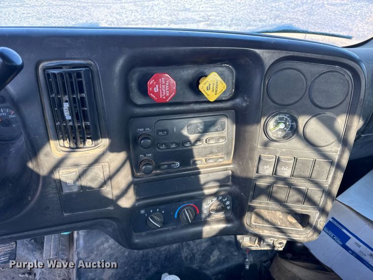 image for item DH9747 2008 Chevrolet C7500 dump truck