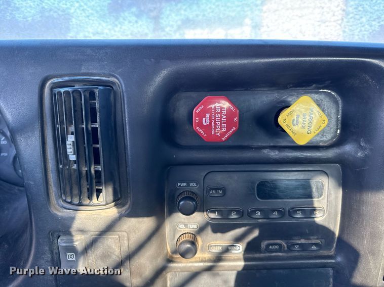 image for item DH9747 2008 Chevrolet C7500 dump truck