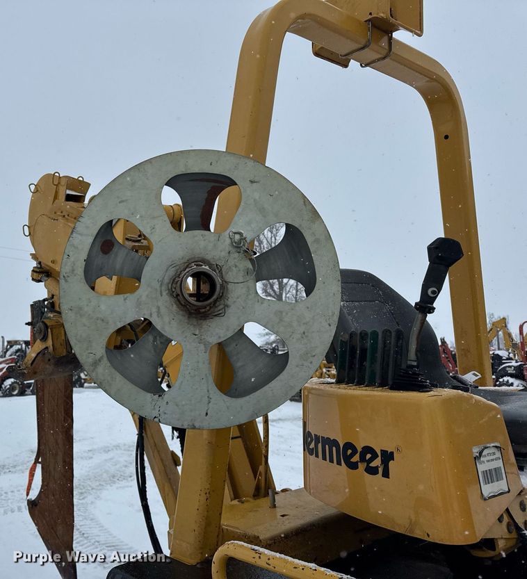 image for item DH9750 2015 Vermeer RTX1250 cable plow