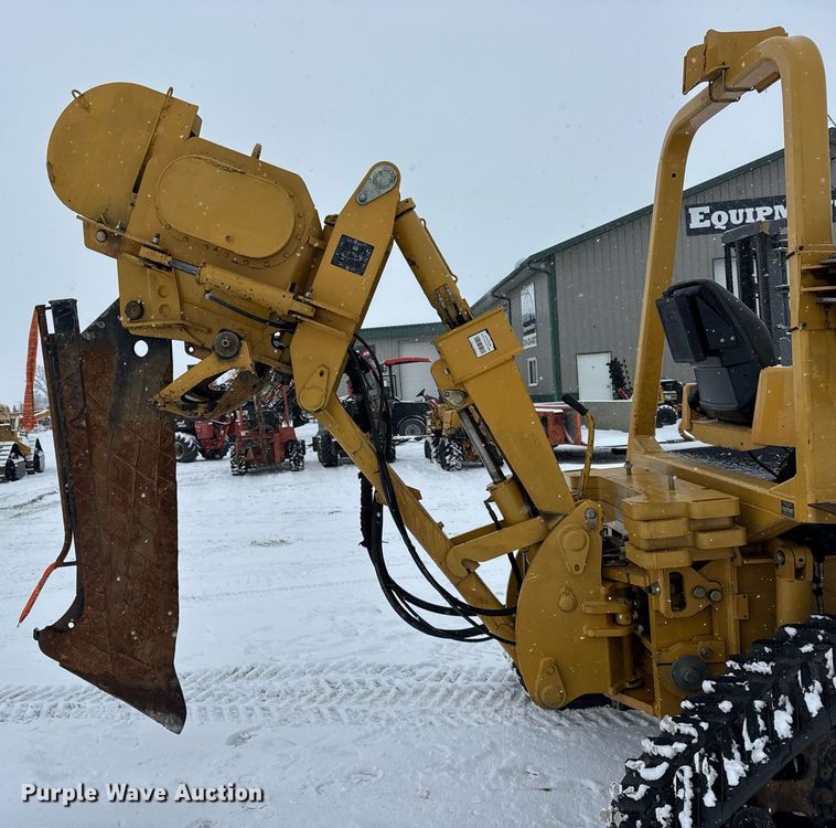 image for item DH9750 2015 Vermeer RTX1250 cable plow