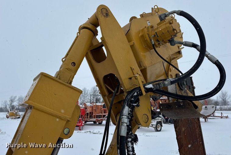 image for item DH9750 2015 Vermeer RTX1250 cable plow