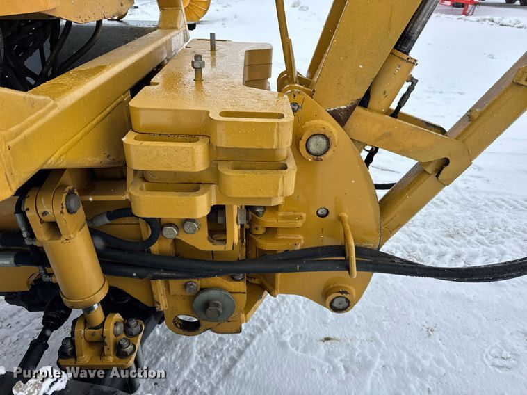 image for item DH9750 2015 Vermeer RTX1250 cable plow