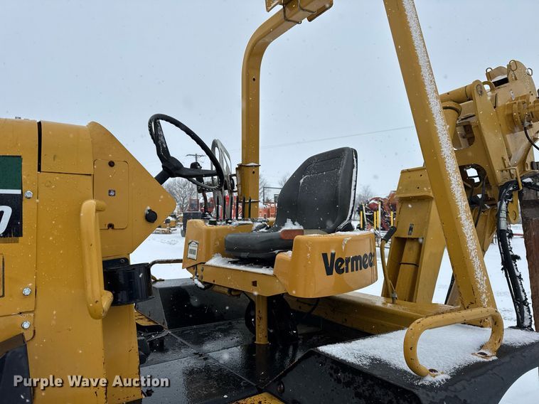 image for item DH9750 2015 Vermeer RTX1250 cable plow