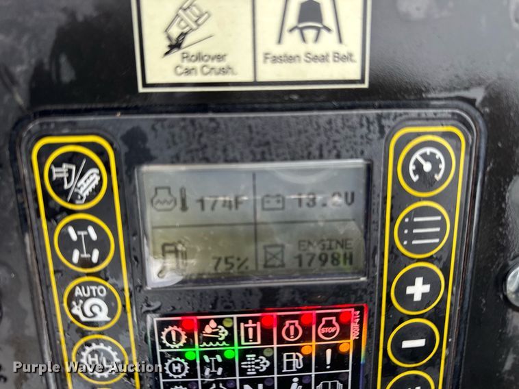 image for item DH9750 2015 Vermeer RTX1250 cable plow