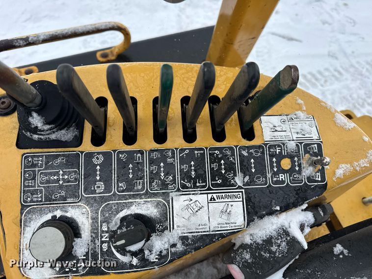 image for item DH9750 2015 Vermeer RTX1250 cable plow