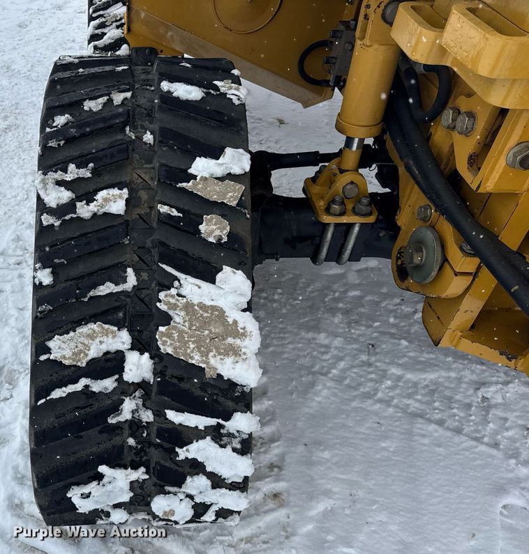 image for item DH9750 2015 Vermeer RTX1250 cable plow