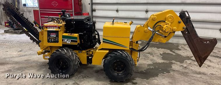 image for item DH9754 1998 Vermeer LM42 trencher